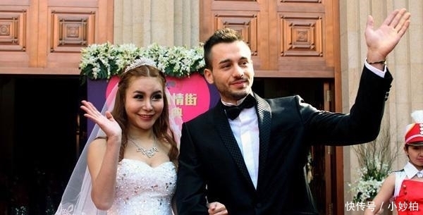 宝马|多年前“宁愿坐在宝马哭”的那个女孩,现在过得怎么样了?