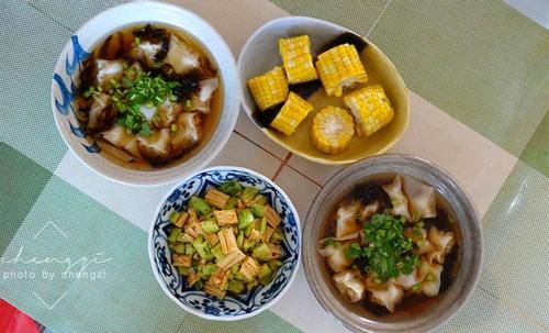 朋友圈|儿子读大学,老两口的极简3餐,走红朋友圈,网友:认真生活真好