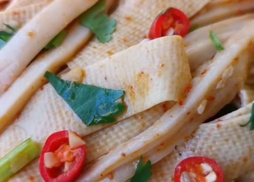 辣味|这才是杏鲍菇最好吃的做法,酸辣味美,营养下饭,不错的凉拌菜