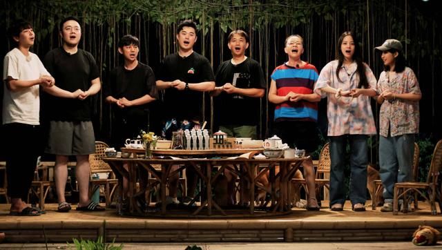  彭昱畅|向往4收官，巴图蘑菇屋翻唱《心墙》，我却在关注彭昱畅的举动