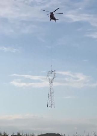 3吨重的一整座电塔飞天刷屏 网友直呼：国家电网版“拖”塔天王