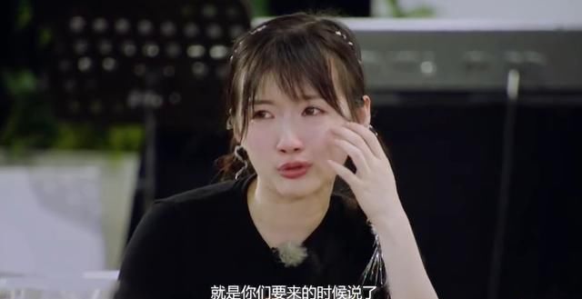  是因为|赵丽颖《中餐厅》崩溃大哭真相，原来是因为黄晓明冯伟卡斯柏离开