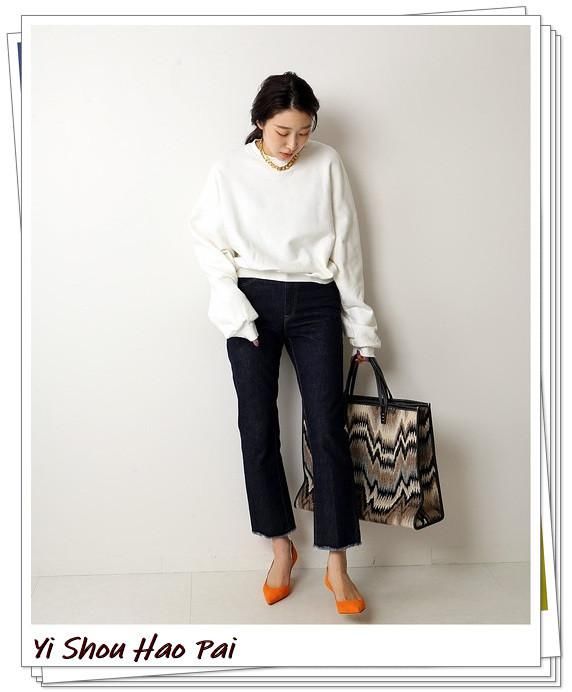 干净|白色无帽卫衣的秋季穿搭推荐！打造干净、简约的日系轻熟风造型