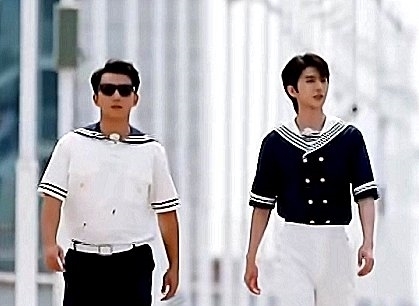 偶像|蔡徐坤与郑恺比拼,谁看到他输了之后的反应?现在的偶像啊