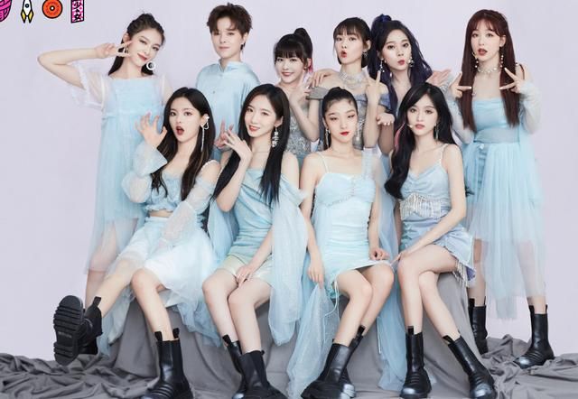  火箭|《炙热》决赛夜火箭少女合照，孟美岐还站C位，Yamy站位惹关注