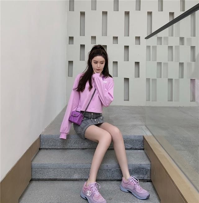  大变身|如何穿出女神模样？一组穿搭让你“大变身”，简单易学有女人味