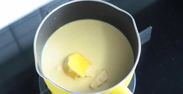 牛奶|自己在家做奶黄包,奶黄馅制作方法是关键,柔软细腻,奶香味十足