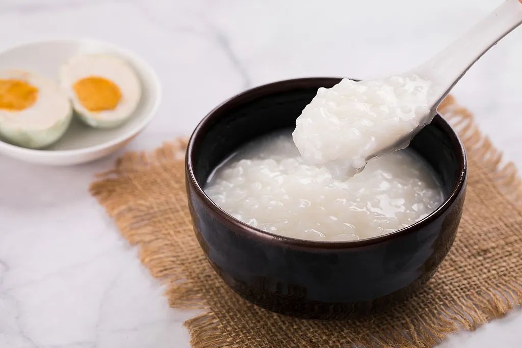 喝粥应该注意什么(喝粥真的这么好吗？小心“陷阱”，这样喝粥适得其反！)