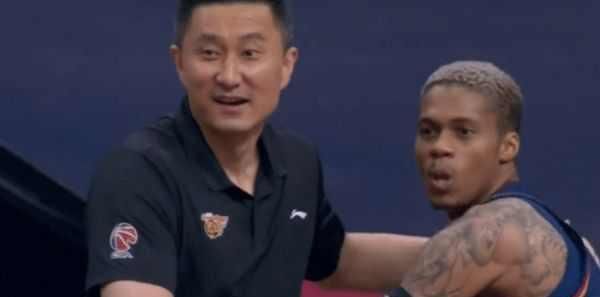  险胜|易建联1分险胜周琦！杜峰获得最佳教练员