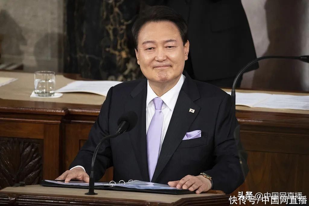 “超六成韩国人认为应与中俄友好”