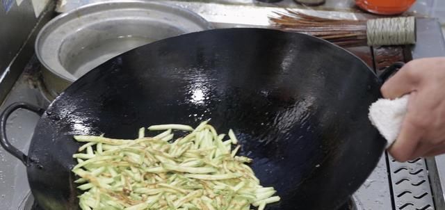  汤新|大厨教你西葫芦汤新吃法，软嫩鲜香又营养，特别适合夏季喝