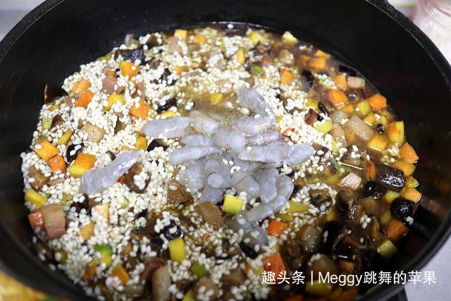 懒人|好香的懒人蒸饭,饭菜同时出,颗颗香到饭芯,不饿都能吃2碗