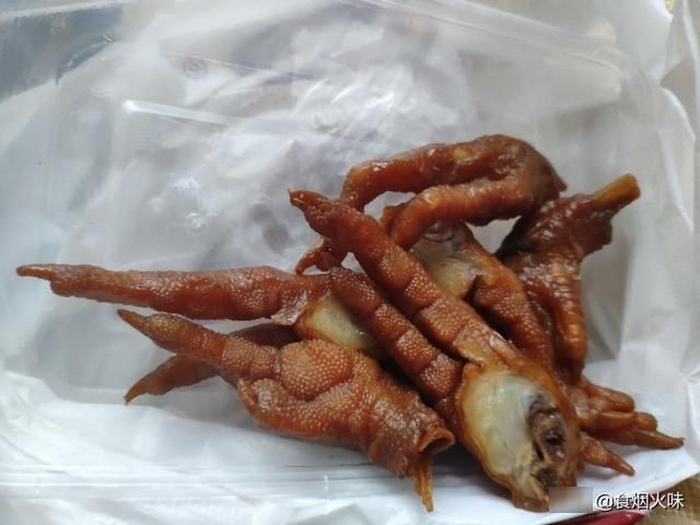 好吃|凉拌鸡爪怎么做好吃?这种方法最正确,香辣Q弹,超好吃