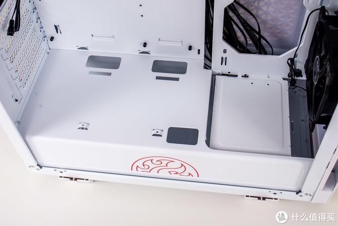  款机箱|存储厂的机箱是什么样子？威刚(ADATA) XPG 入侵者机箱测评