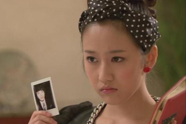  莉莉|难怪看蔡徐坤眼熟，原来8年前他就搭档“严莉莉”，网友：我眼拙