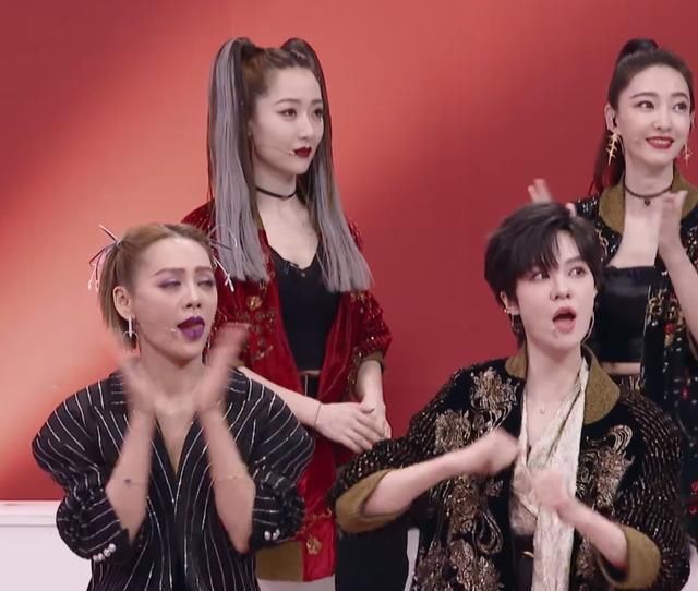 表演|《乘风破浪》王霏霏遭宁静冷眼对待太尴尬,两人隐藏矛盾不可避免