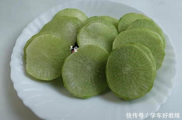 家人|一家三口的火锅,简单味美,食材不多也能吃嗨了,家人连夸好