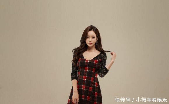  珠珠|美女珠珠：星辰雕花恬静樱桃格子小洋裙