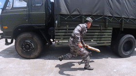  汽车兵|超燃！驻港部队汽车兵训练现场全程高能