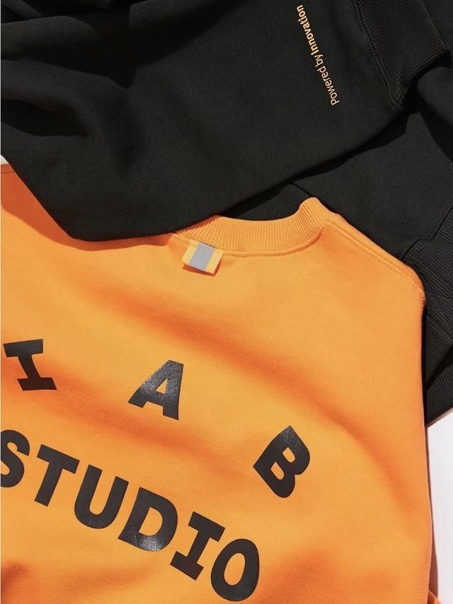 换装|唱出换装神曲《Maria》的华莎，穿衣到底有多百变？