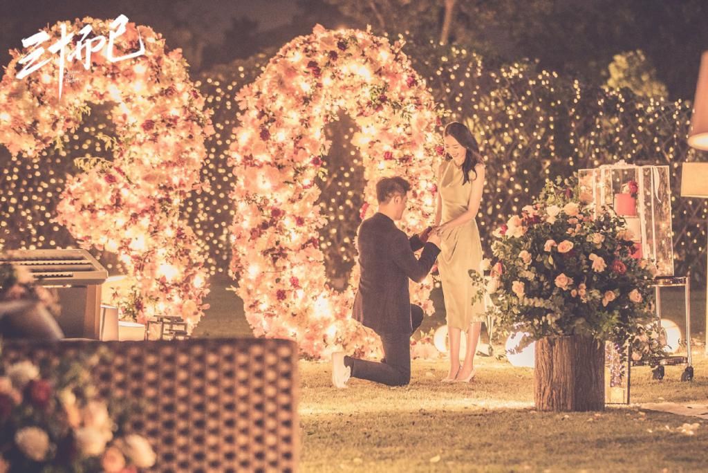 饰演|看了《二十不惑》领衔名单，再看关晓彤戏份，卜冠今才是女主吧！