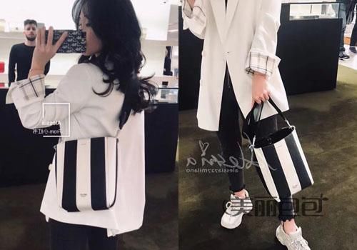 搭配|今年火爆时尚圈的思琳帆布tote包 都为你整理好了