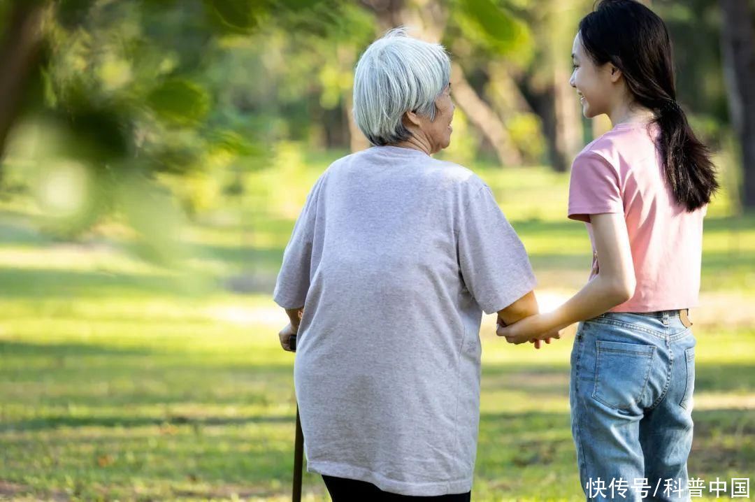 学历越高活得越久(最新研究证实：孩子学历越高，爸妈活得越久)