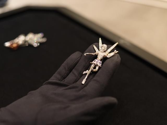 精灵|钱包保不住了！梵克雅宝精灵仙子系列重现，钻石羽翼美到让人炫目