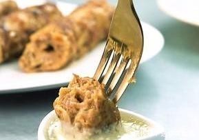 成肉|巴基斯坦传统羊肉串做法!把羊肉搅拌成肉泥再穿成串,太香了