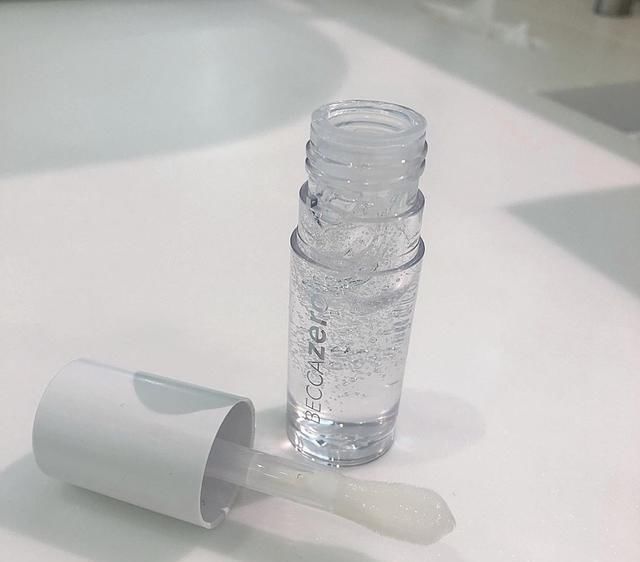  高光|Becca出了款透明粉底，究竟是什么天仙才会用？