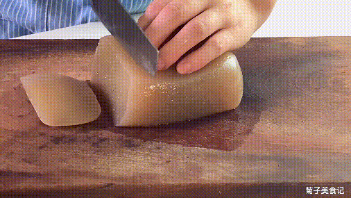 啤酒|秋天，是吃鸭子的好时节，教你做魔芋啤酒鸭，香味扑鼻，全家点赞