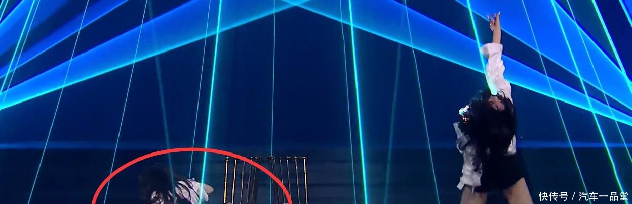 王霏霏没能|宁静成团夜发言遭删减,她到底在不爽谁,孟佳遗憾失误出舞台事故