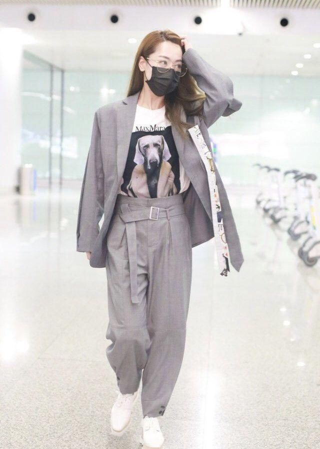  裤装如何穿出气场十|组图:看看女神的穿搭示范，轻松穿出高级即视感