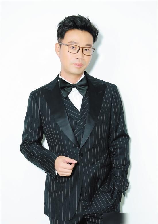 王迅|张艺兴宣布退出《极限挑战》:录制时已有端倪,王迅独自撑场