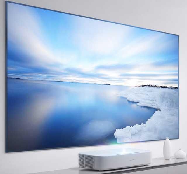  客厅|要画质还是尺寸？投影仪和电视谁才是客厅之王