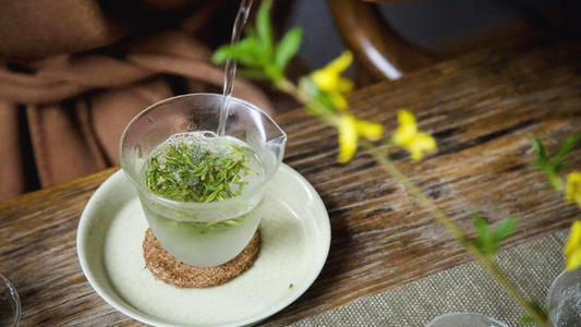 香味|绿茶不要先放茶叶再倒水!想要茶香味浓,牢记这个绿茶“顺口溜”
