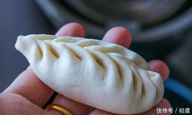方法|蒸包子,到底用大火还是小火?教你正确方法,包子暄软不塌陷