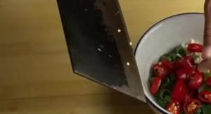  包菜|包菜教你这样做，口感清脆，颜色鲜绿，喜欢赶紧收藏起来吧！