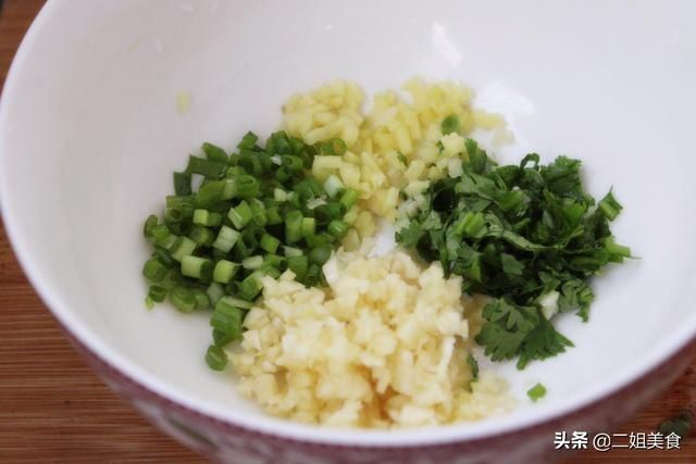 做凉拌|凉拌皮蛋，有3种调味料是关键，每一种都能让皮蛋美味翻倍