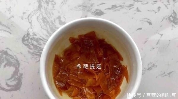 总想|嗓子痒总想咳嗽的人,拿它当零食吃,化痰液润喉咙,不懂可惜了