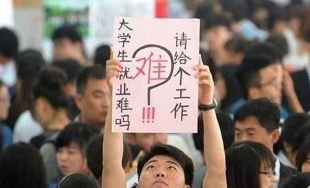 不顾|不顾家人反对，毕业回村养猪的女孩，3年过去了，现在过得怎么样