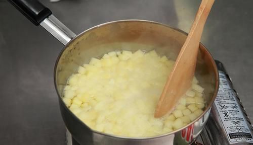 脆而不甜|买到松的、不甜的苹果？除了打果汁，还有5种美味吃法！