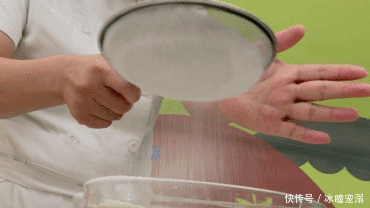  清新|【宁宁姐私房菜】躲在柠檬里的小蛋糕，清甜不腻，夏日清新第一名！