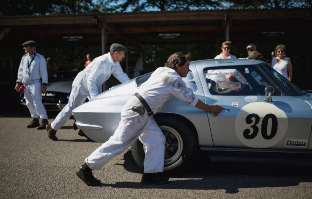 时髦|除了机车和速度,这个比赛还关注谁更时髦