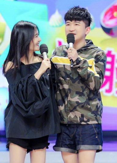  节目中|靠综艺节目立人设？网友：有一说一，对张大大没有好感