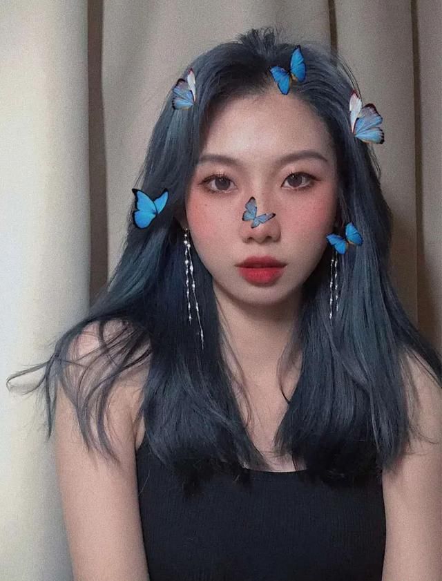  发色|别乱染发了！今夏流行这个神仙发色，洋气又显白