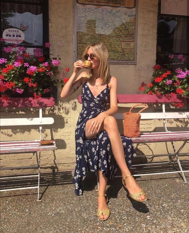  夏季|夏季超火的藤编包，就连明星都爱不释手，在这三个场合背很惊艳