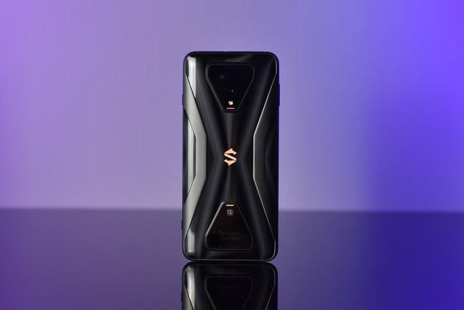  体验|显示升级带来全新操控体验 腾讯黑鲨游戏手机3S评测