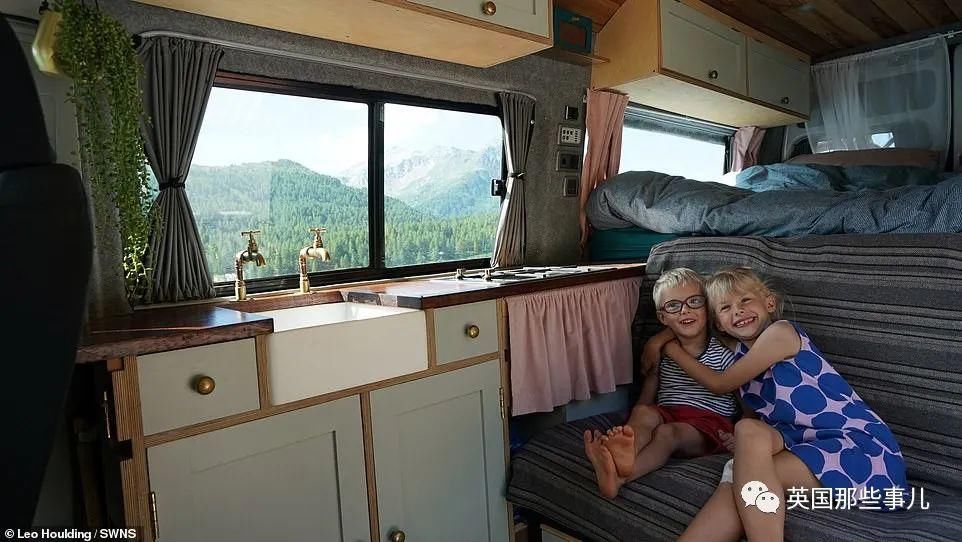  千米|英国一家四口同时登顶海拔3千米高峰，最小的娃才3岁?!!