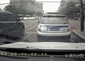  离开|【关注】街头这种电动车你怕不怕？请你赶快离开商城！